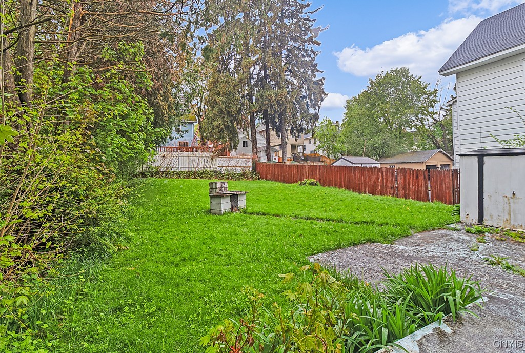 60 Leslie Avenue, Utica, New York image 27