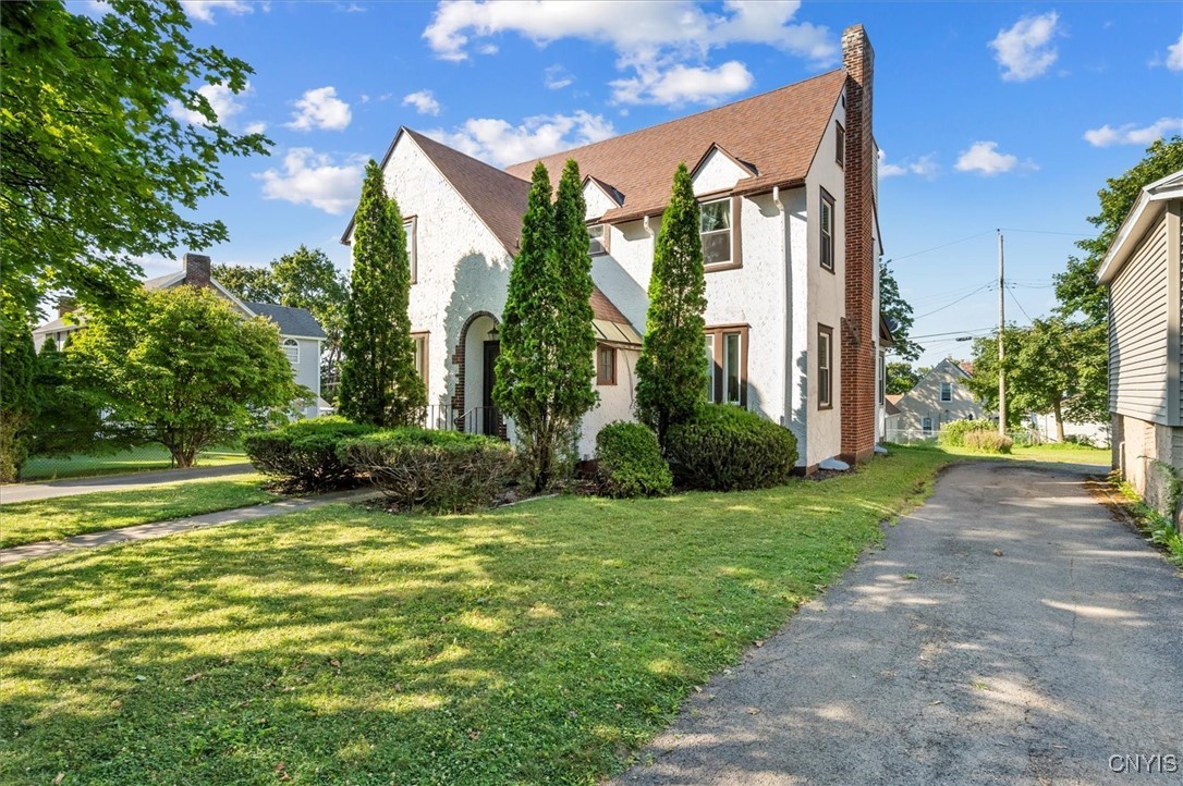 23 Bonnie Brae