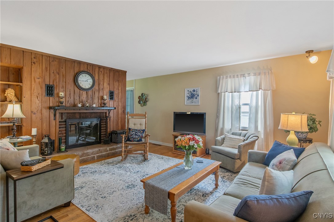 14 Loomis Terrace
