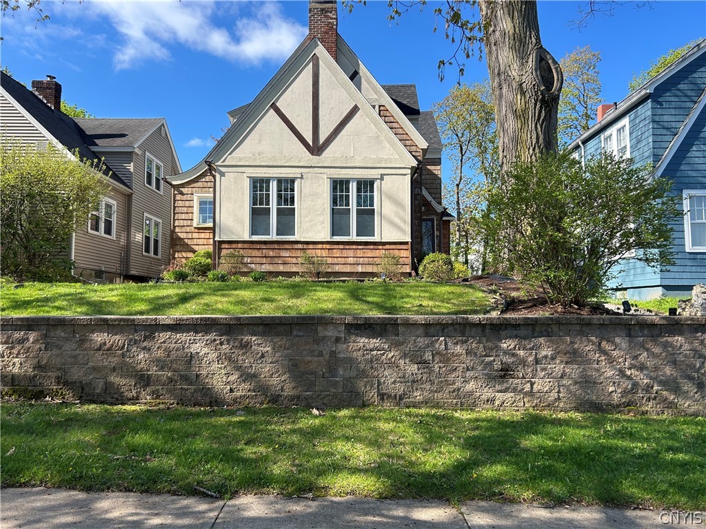 76 Ballantyne Brae
