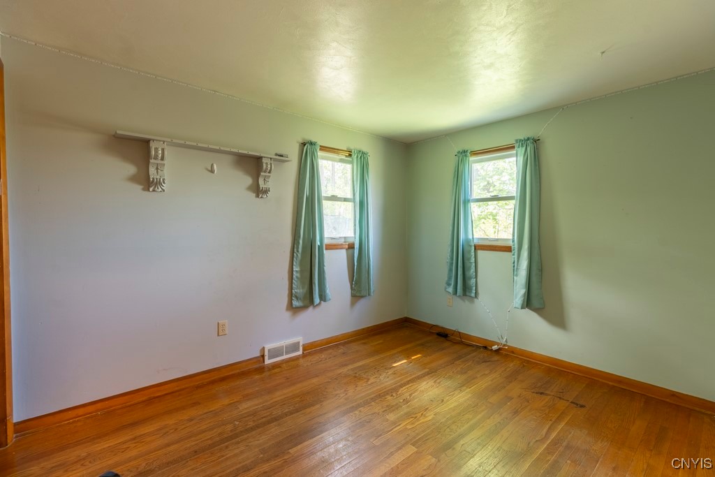 302 S Onondaga Road, Camillus, New York image 22