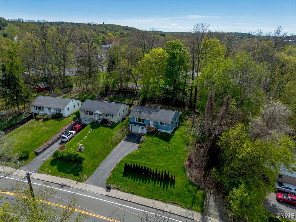 302 S Onondaga Road, Camillus, New York image 7