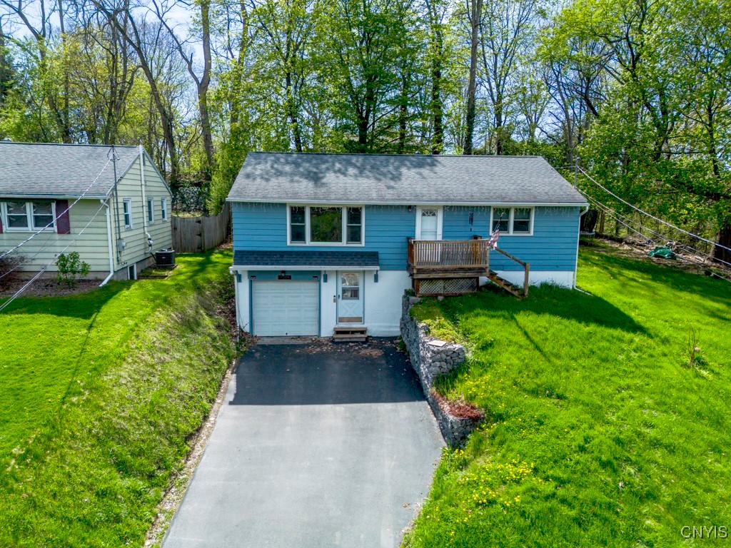 302 S Onondaga Road, Camillus, New York image 27