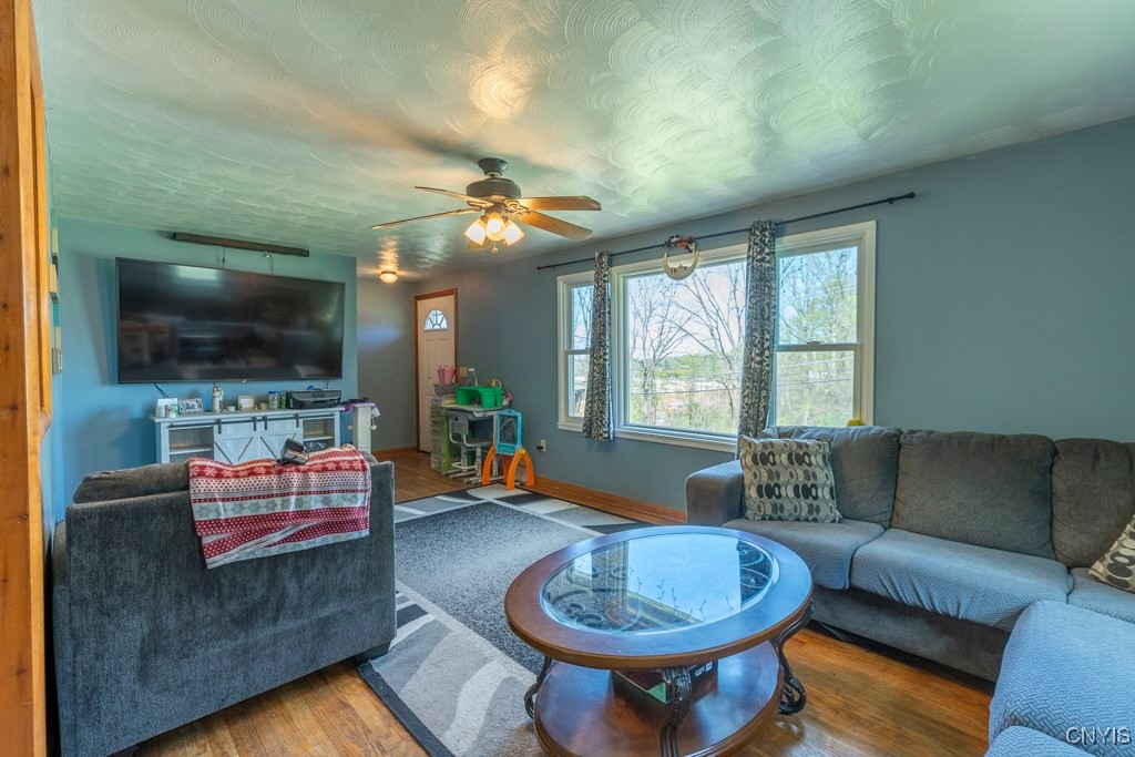 302 S Onondaga Road, Camillus, New York image 15
