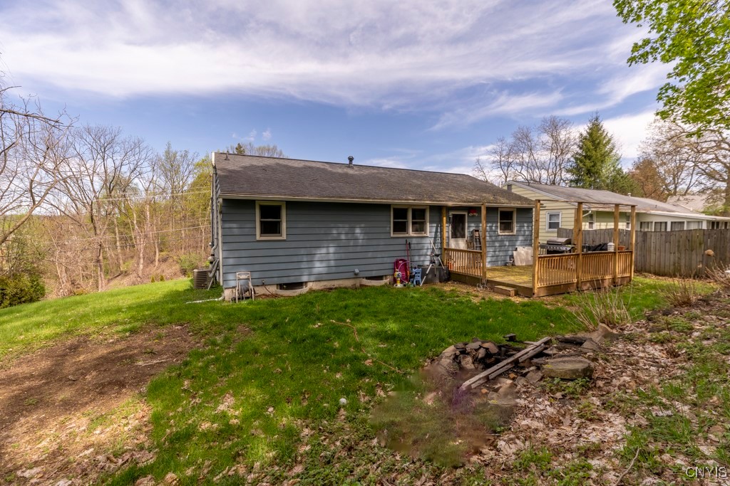 302 S Onondaga Road, Camillus, New York image 30