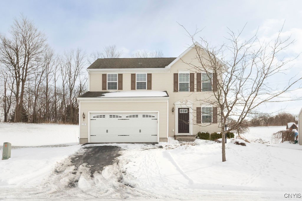 139 Shire Way Way, Camillus, New York image 1