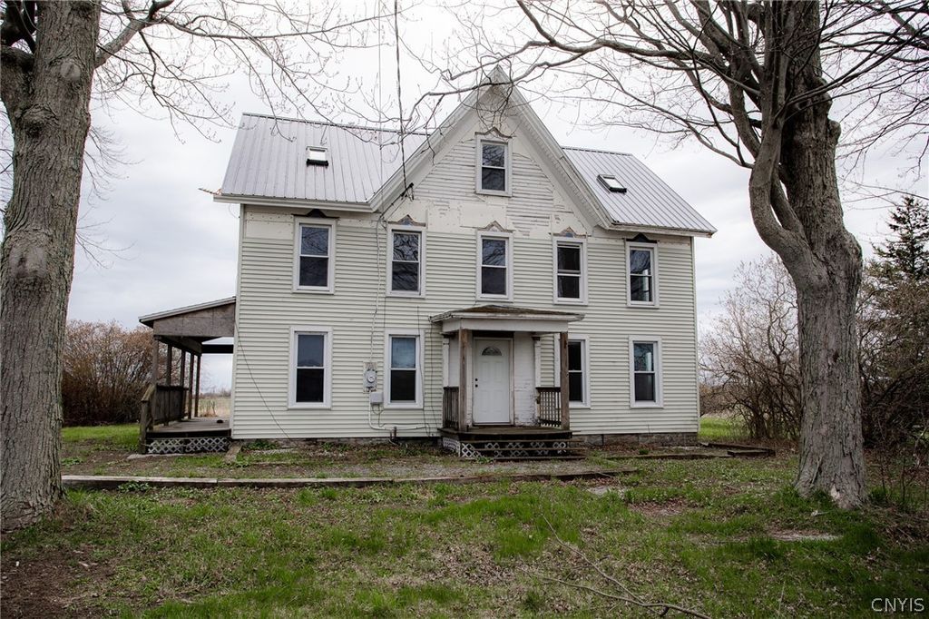 Photo of 29031 Stony Point Road, Cape Vincent, NY 13618 (MLS # S1666321)