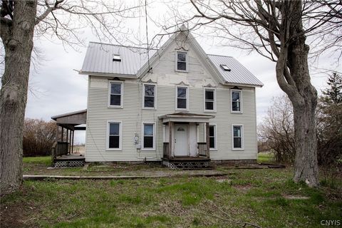 Homes For Sale - 29031 Stony Point Road<br/> Cape Vincent, NY 13618