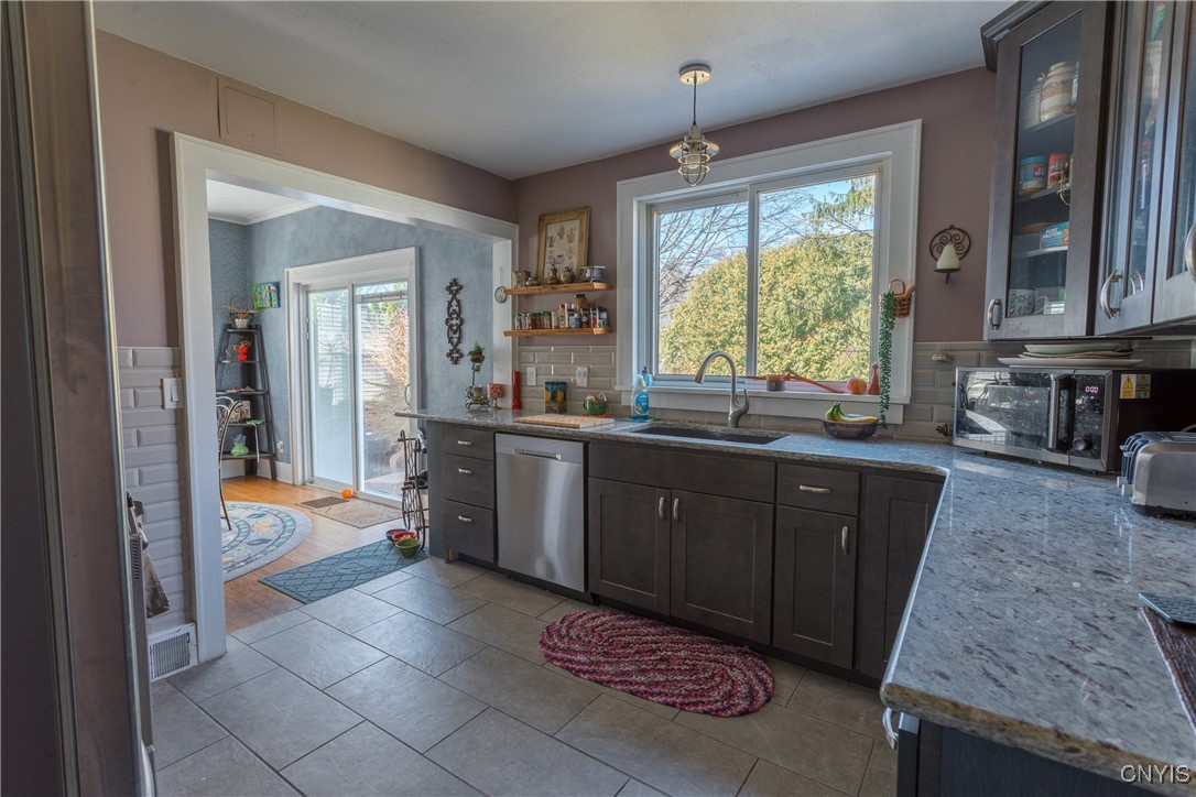 143 Winthrop Road, Syracuse, New York image 14