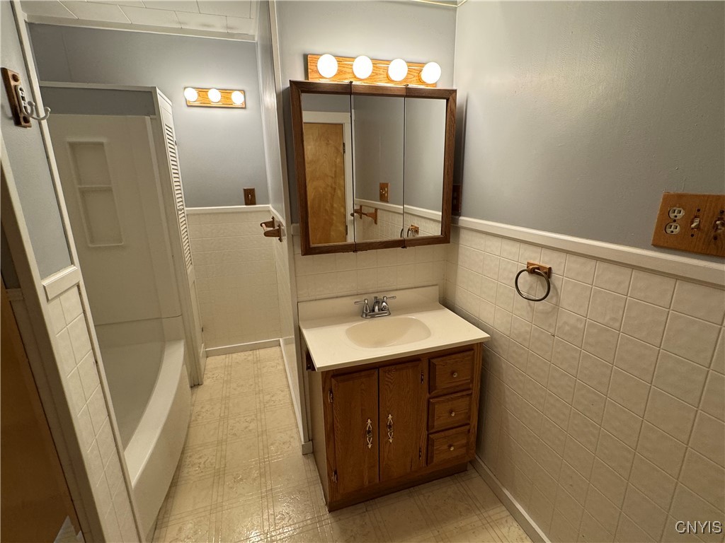 58 Seneca Avenue, Vernon, New York image 22