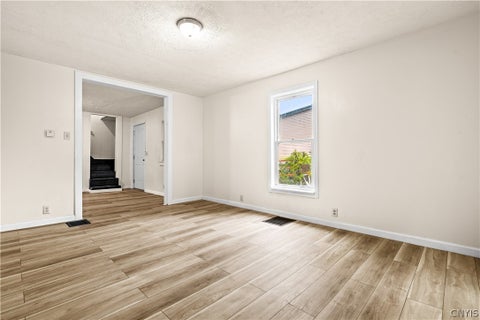 Tiny photo for 562 Lenox Avenue, Oneida, NY 13421 (MLS # S1715056)