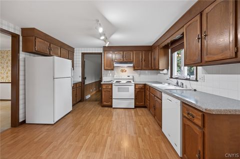 Tiny photo for 208 Sheatree Lane, Clay, NY 13212 (MLS # S1684966)