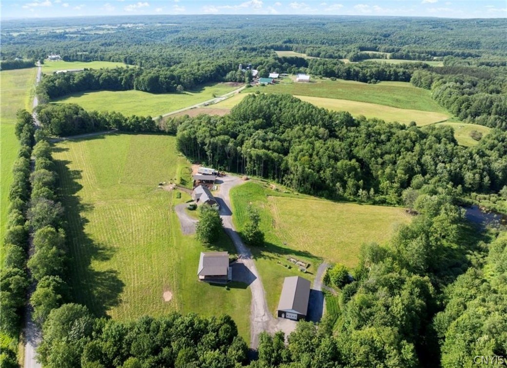 6561 Quaker Hill Road