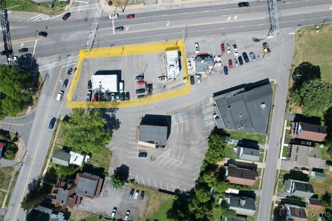 827-821 Oriskany Boulevard