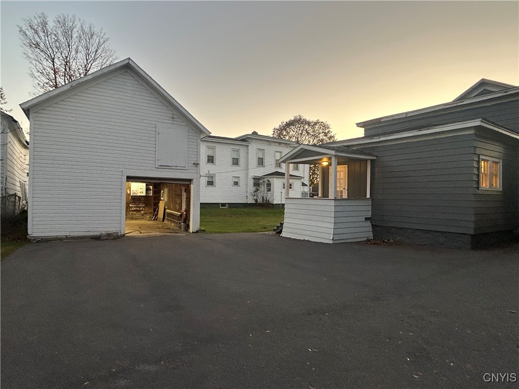 110 Spencer St Street