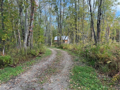 Photo of 370 Kenyon Road, Mexico, NY 13114 (MLS # S1719497)
