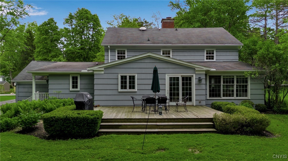 11 S Meadow Dr Dr, Orchard Park, New York image 3