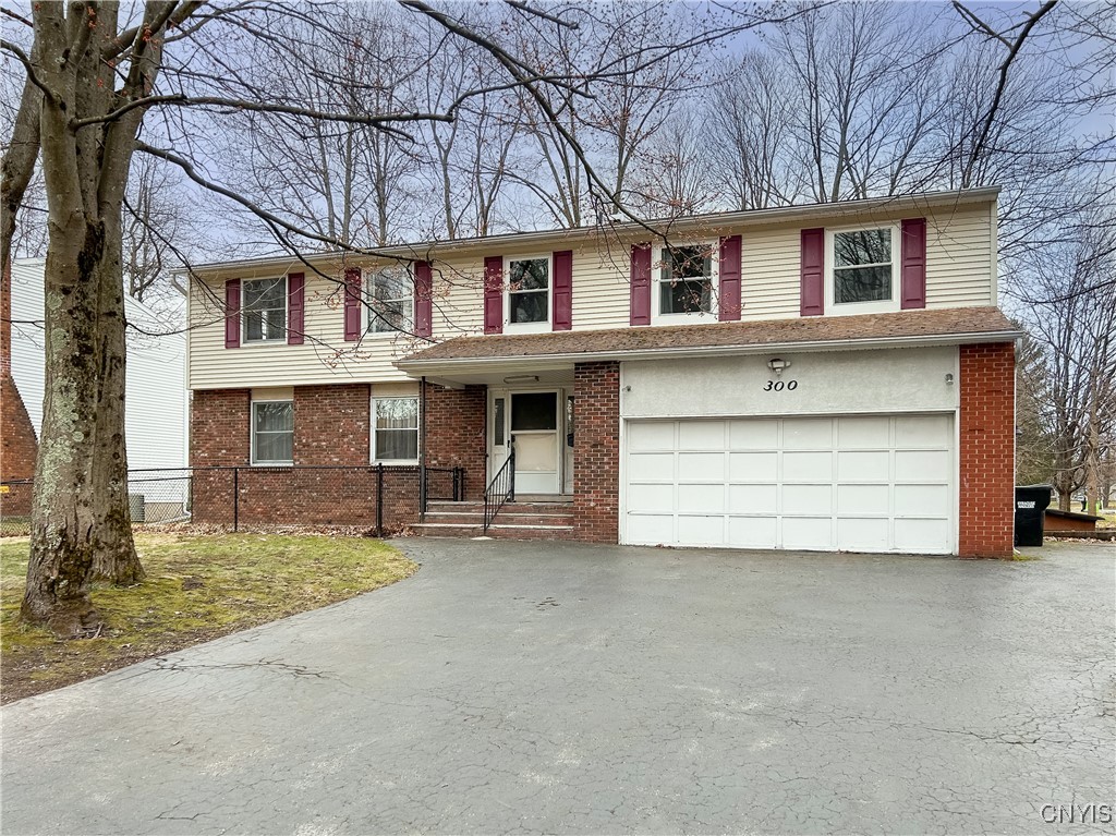 300 Single Drive, Clay, New York image 3