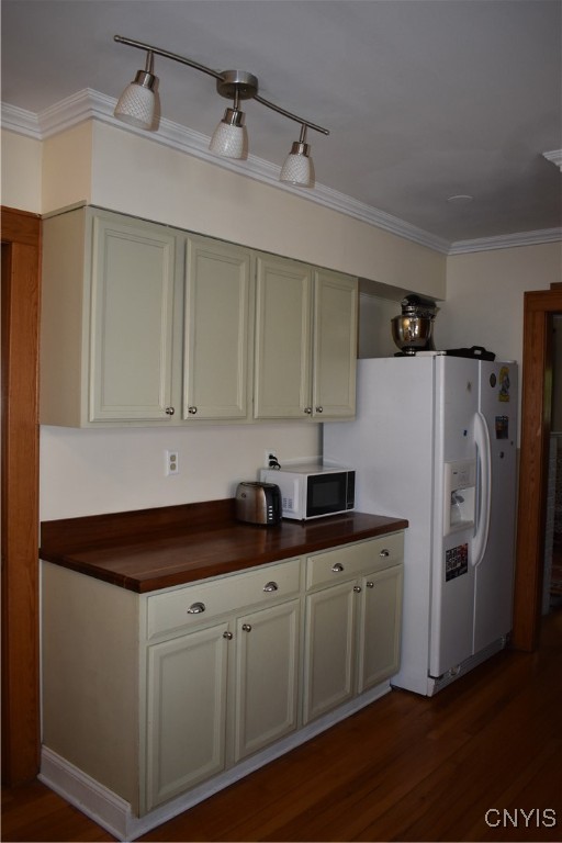227 Mosley Drive, Syracuse, New York image 11