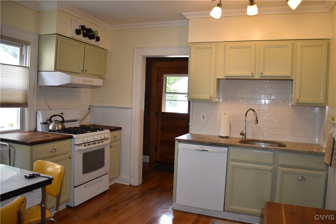 227 Mosley Drive, Syracuse, New York image 10