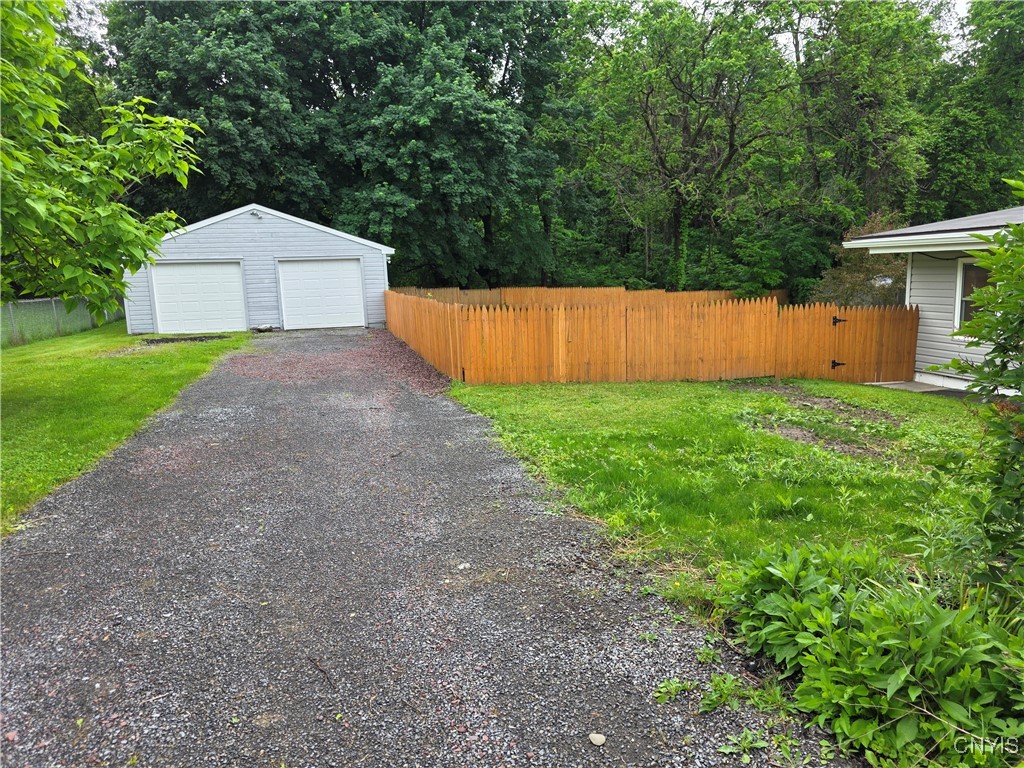 523 Cleveland Boulevard, Manlius, New York image 2