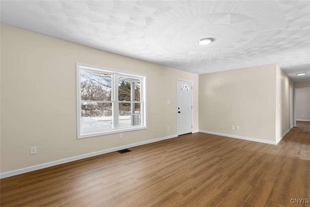 5894 Springhouse Road, Westmoreland, New York image 15