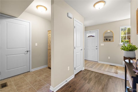Tiny photo for 101 Weeping Willow WAY, Camillus, NY 13031 (MLS # S1692991)