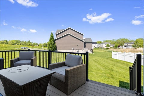 Tiny photo for 101 Weeping Willow WAY, Camillus, NY 13031 (MLS # S1692991)