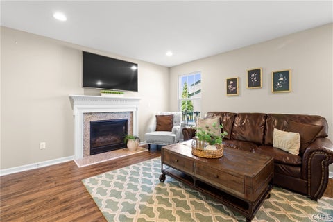 Tiny photo for 101 Weeping Willow WAY, Camillus, NY 13031 (MLS # S1692991)