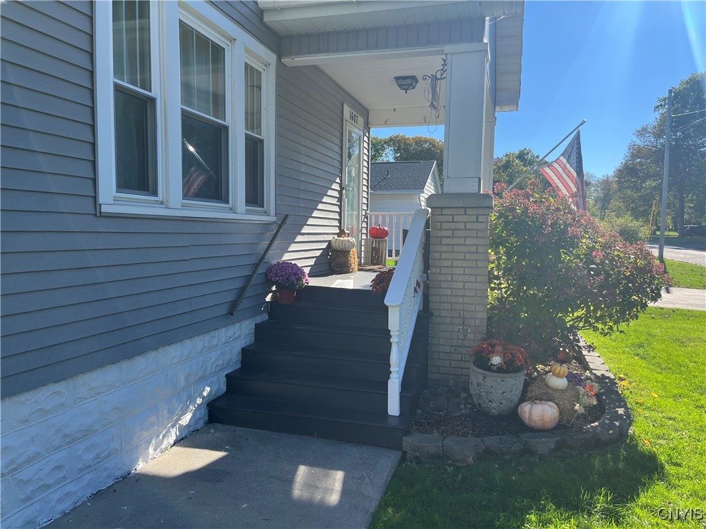 1607 Depeyster Avenue