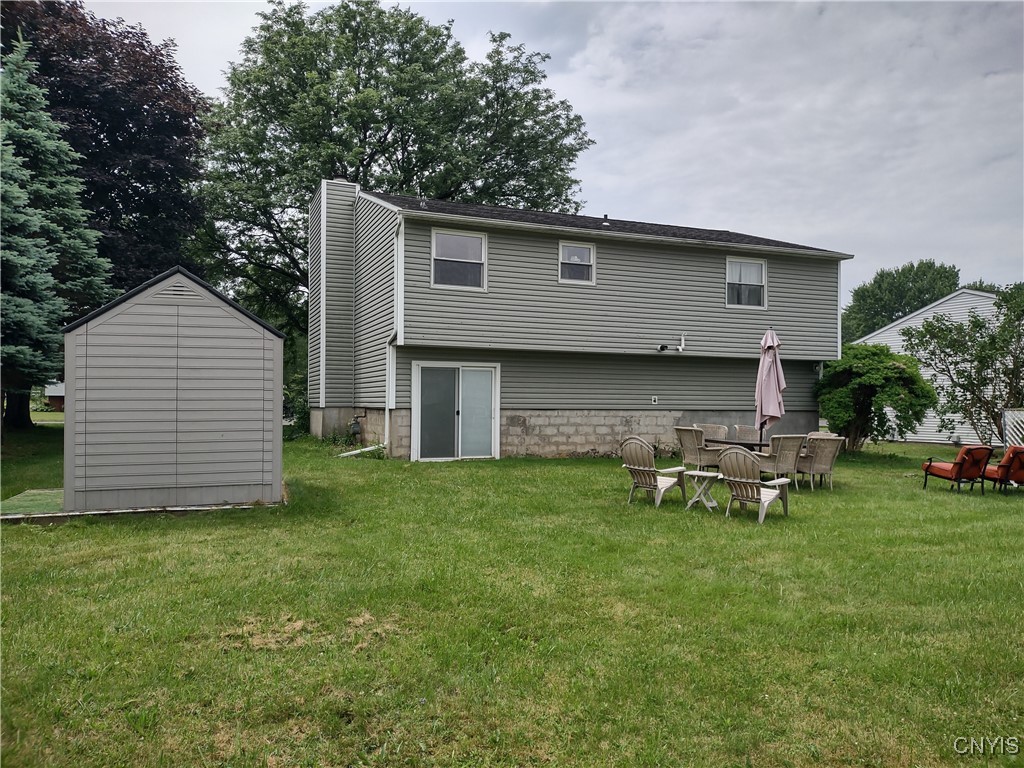 6065 Deersprings Road, Cicero, New York image 30