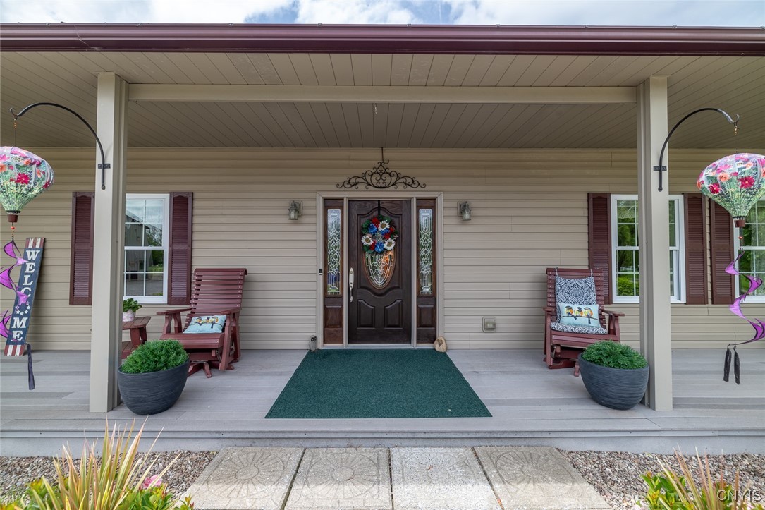 7399 Willow Acres