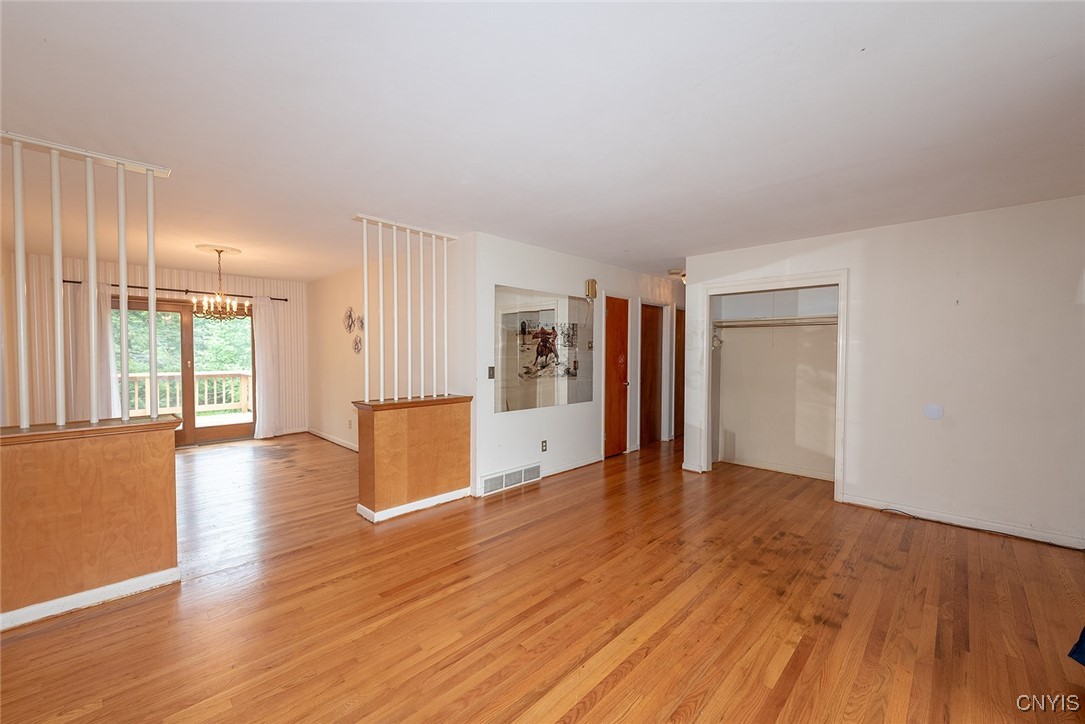 219 Longmeadow Drive, Syracuse, New York image 6