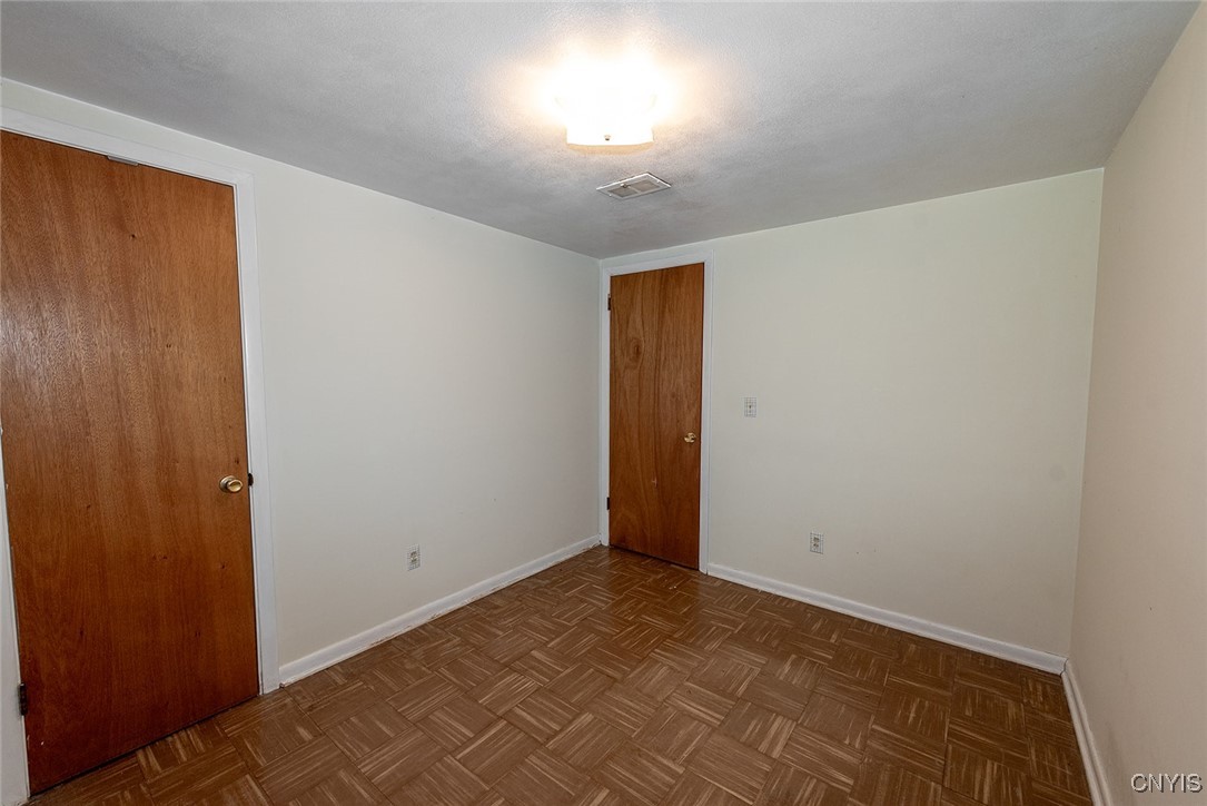 219 Longmeadow Drive, Syracuse, New York image 30