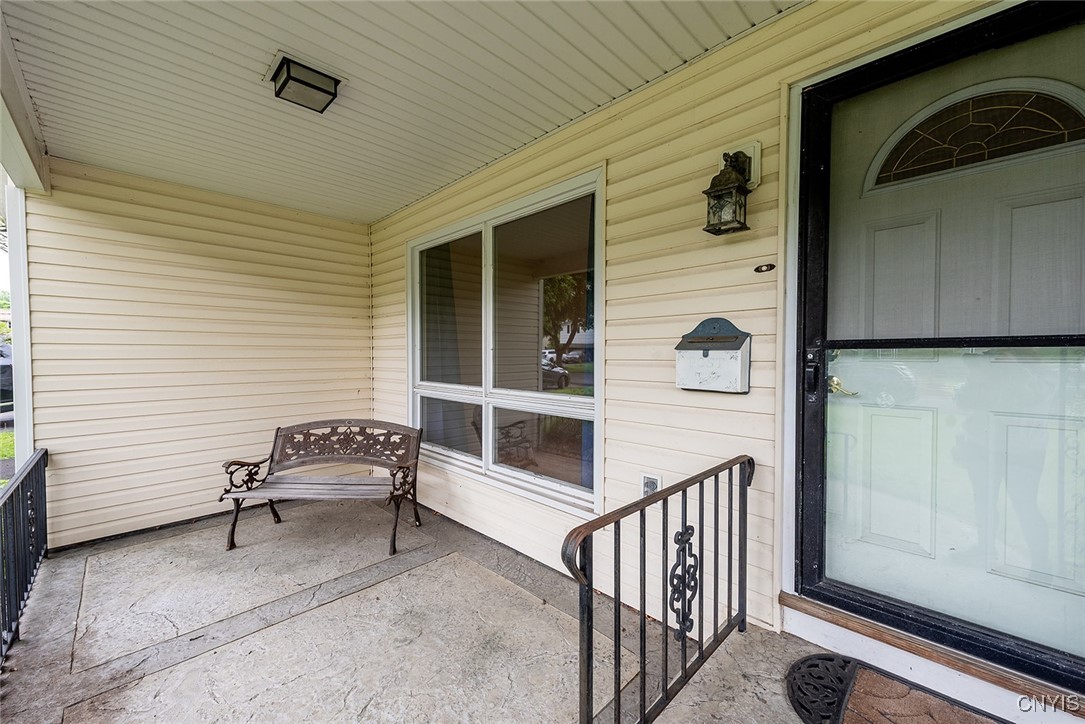 219 Longmeadow Drive, Syracuse, New York image 4