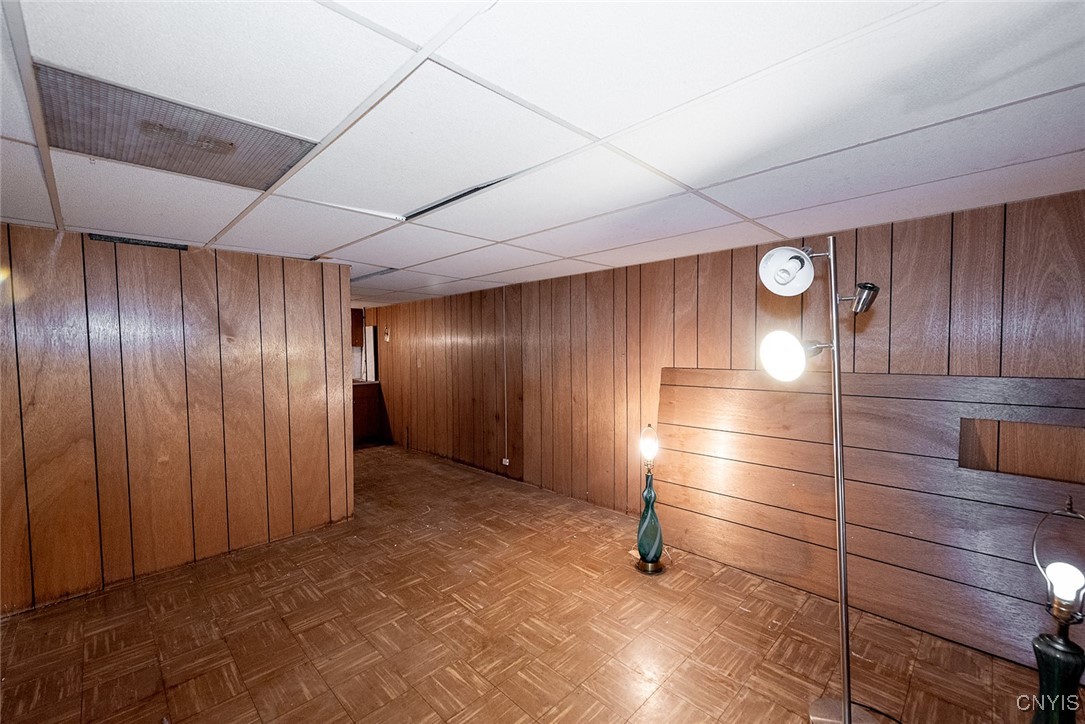 219 Longmeadow Drive, Syracuse, New York image 32