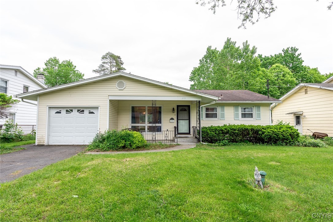 219 Longmeadow Drive, Syracuse, New York image 1