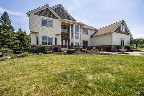 2068 Black Spruce Circle, Pompey, NY 13104 - #: S1625917