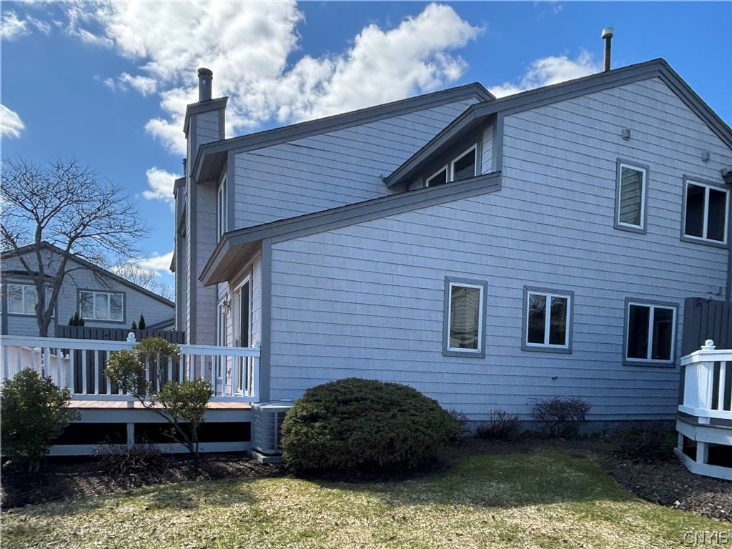 Photo of 34 Parkington Circle, Manlius, NY 13057 (MLS # S1668006)