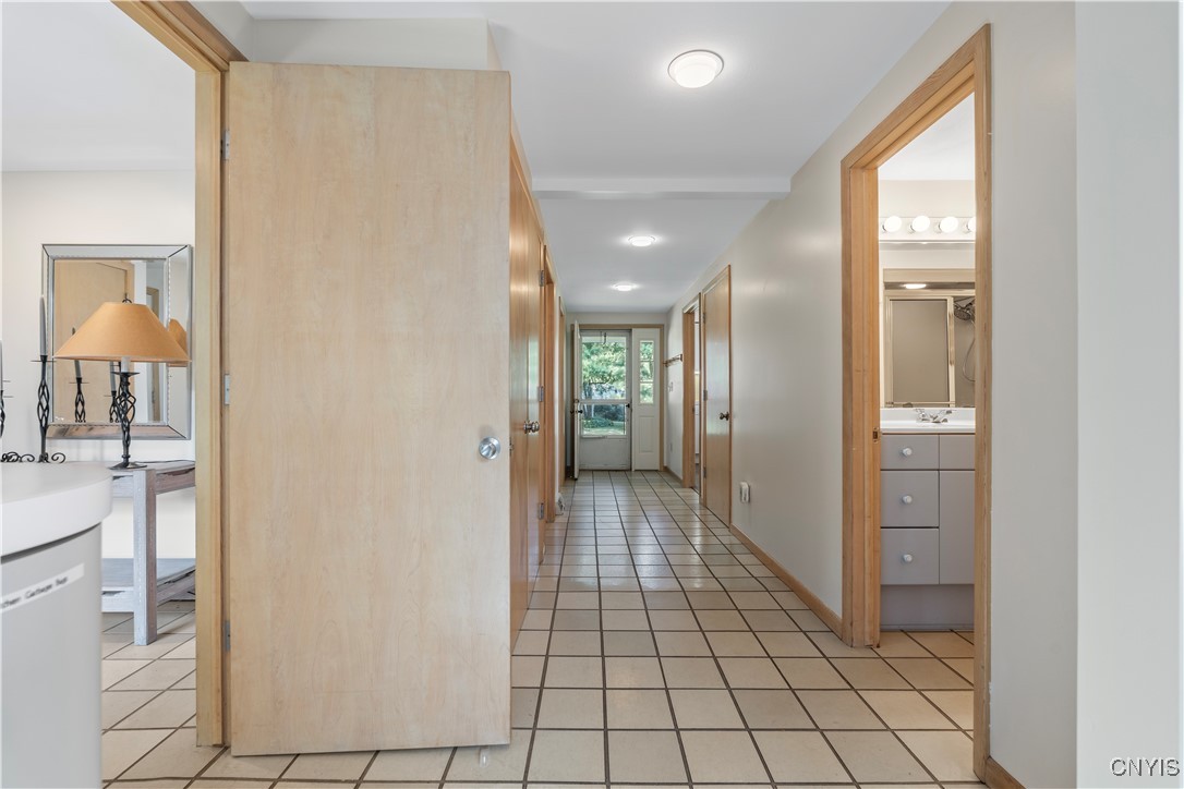 4889 East Lake Road Road