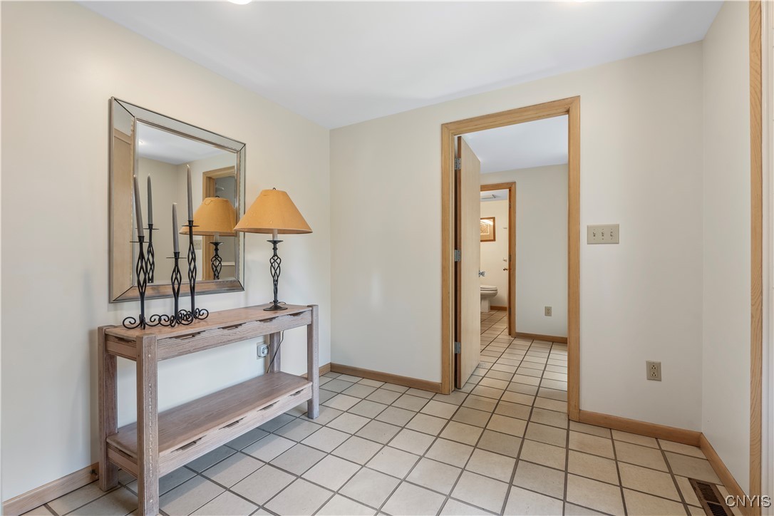 4889 East Lake Road Road
