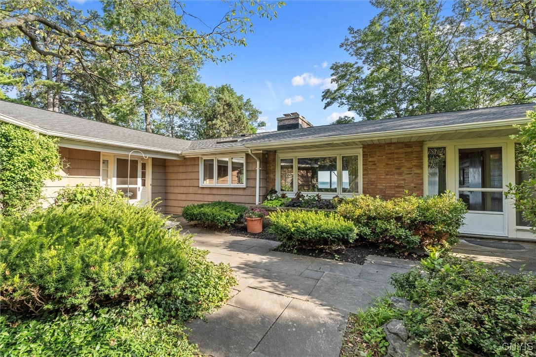 4889 East Lake Road Road