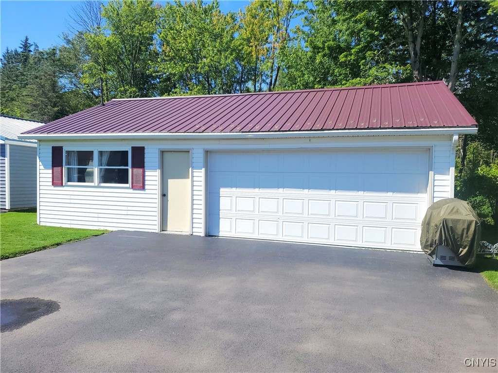 9126 Beach Road, Cicero, New York image 7