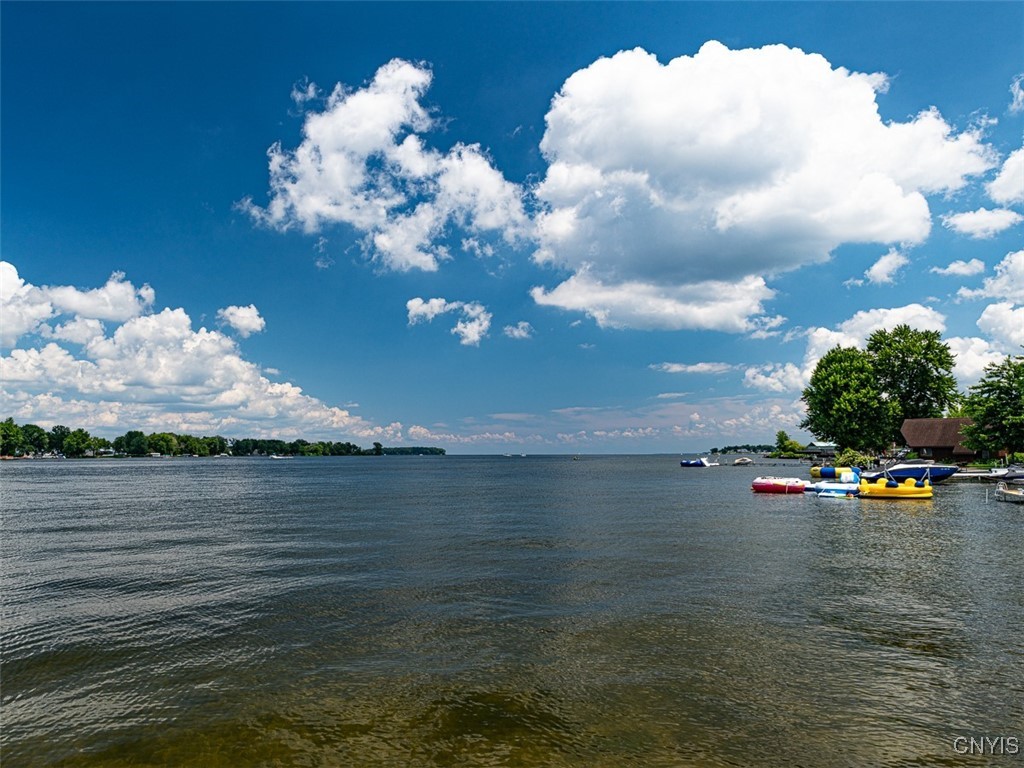9126 Beach Road, Cicero, New York image 10