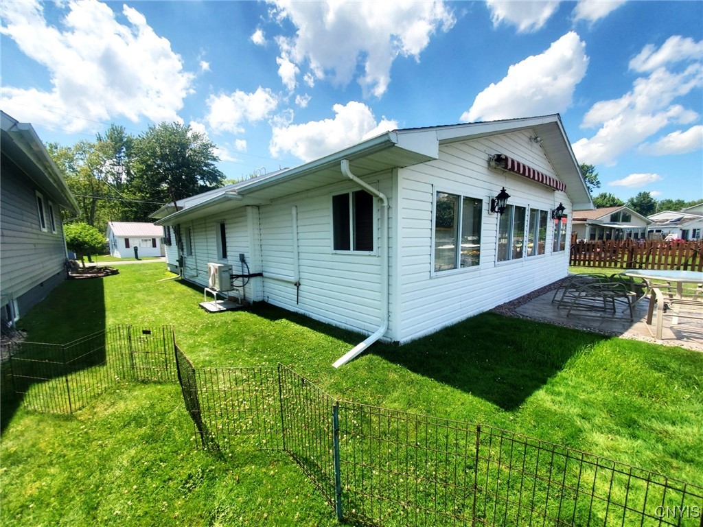9126 Beach Road, Cicero, New York image 43