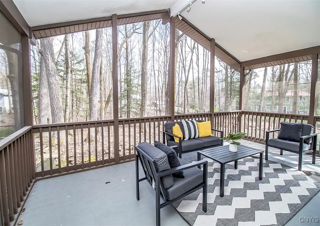 7442 Silverwood Drive, Manlius, New York image 12