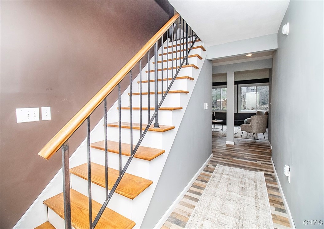 7442 Silverwood Drive, Manlius, New York image 32