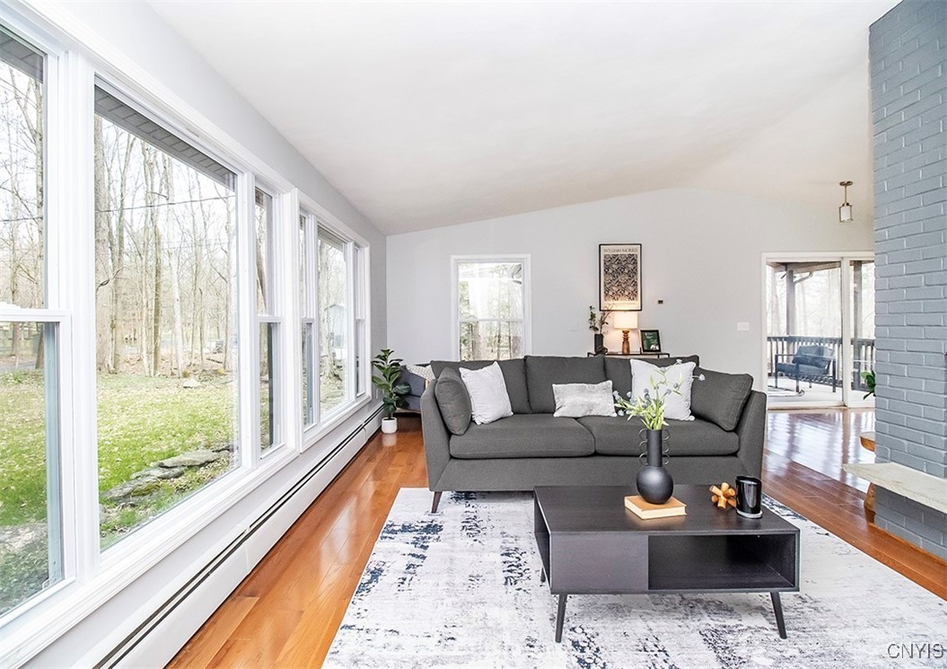 7442 Silverwood Drive, Manlius, New York image 4