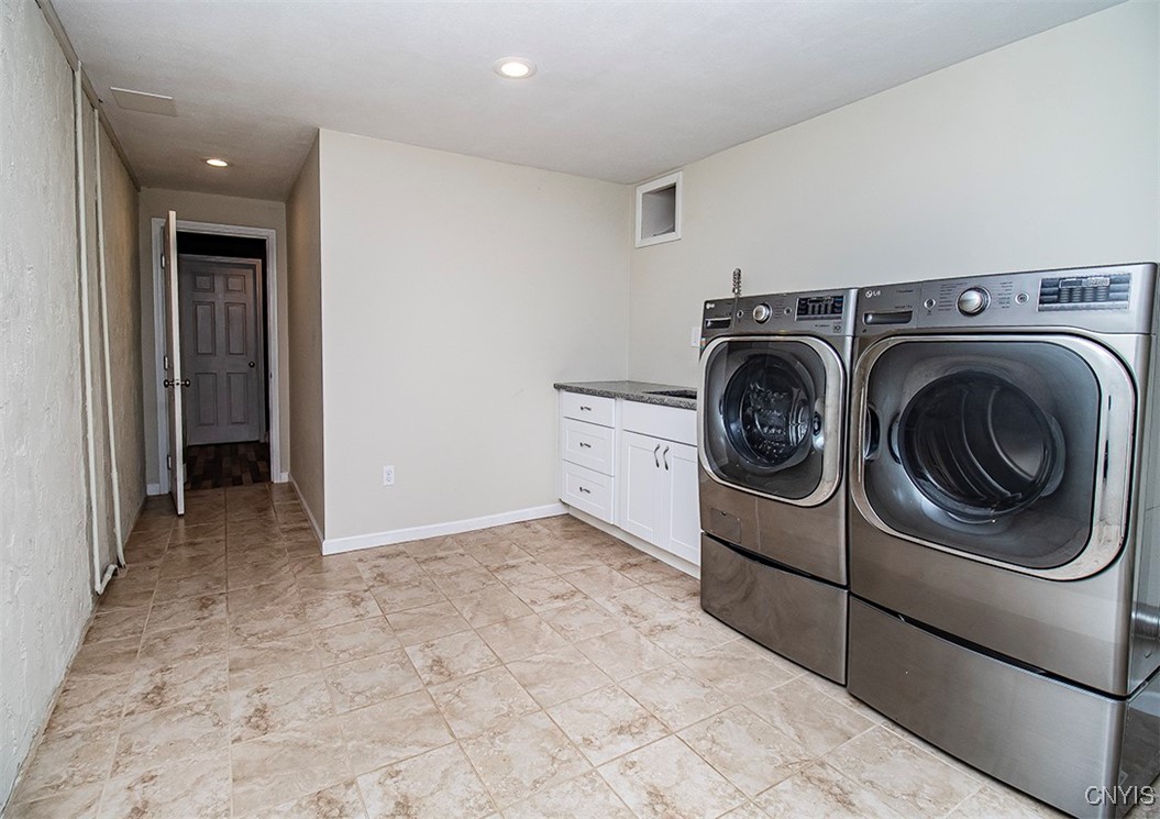 7442 Silverwood Drive, Manlius, New York image 33