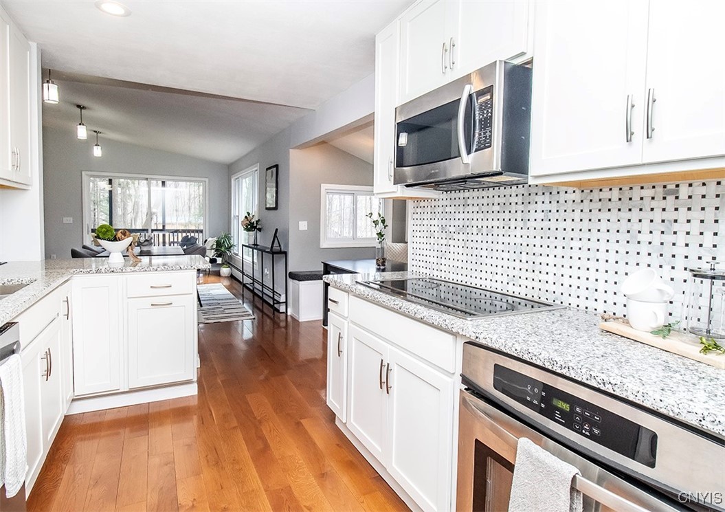 7442 Silverwood Drive, Manlius, New York image 15